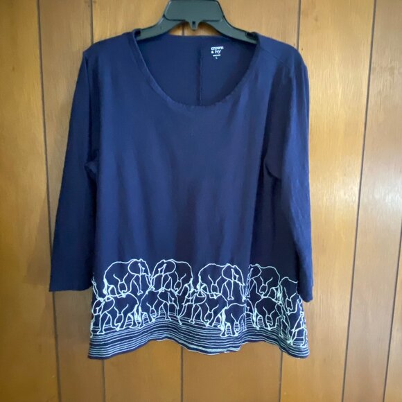 Crown & Ivy Top Women's L Navy Embroidered White Elephants 3/4 Sleeve Causal‎ - Picture 1 of 11